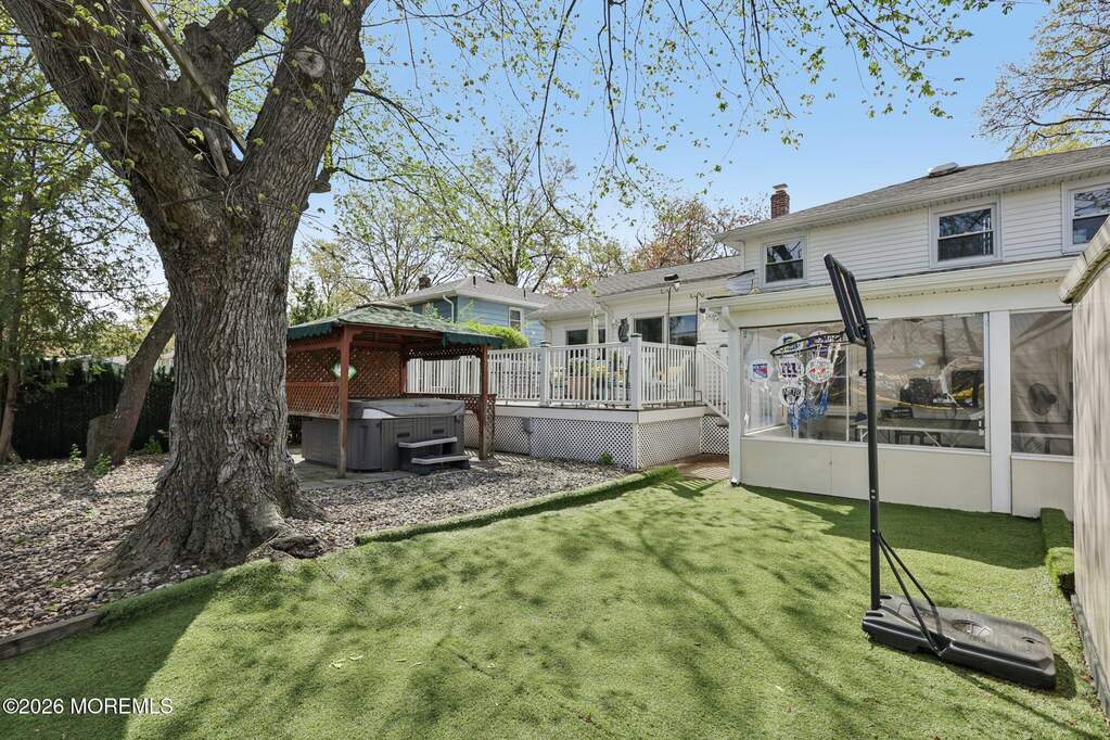 4 Bedroom Single Family Home/House's Image 27