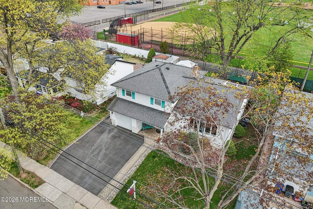 4 Bedroom Single Family Home/House's Image 29