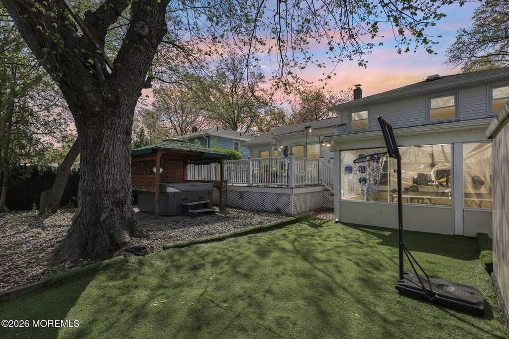 4 Bedroom Single Family Home/House's Image 34