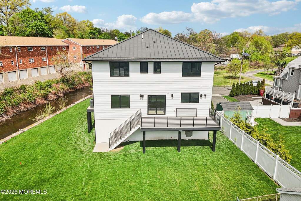 4 Bedroom Single Family Home/House's Image 39