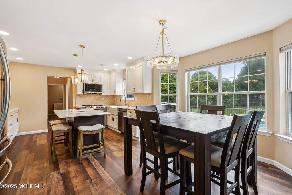 4 Bedroom Single Family Home/House's Image 17