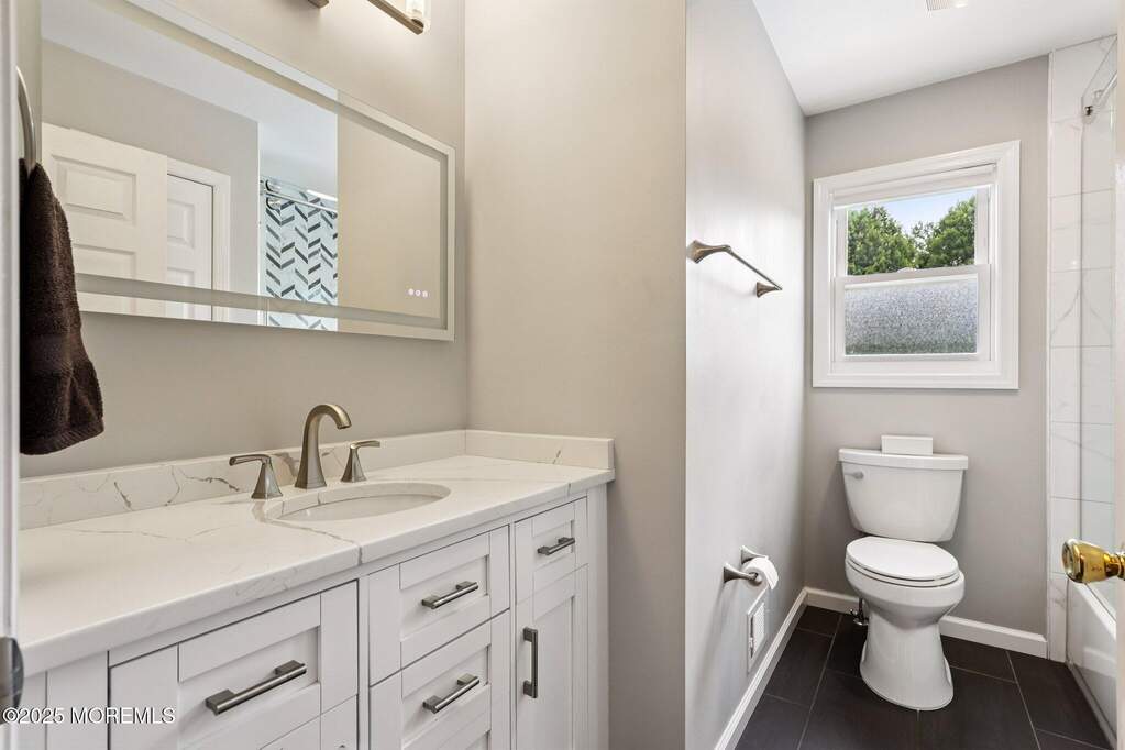 4 Bedroom Single Family Home/House's Image 25