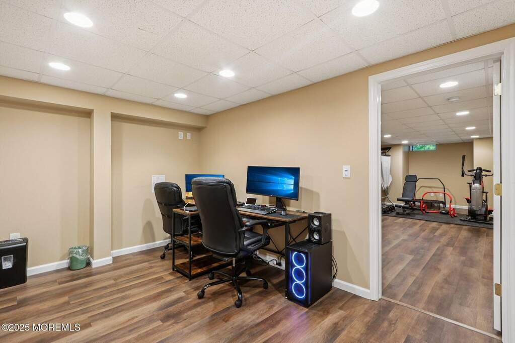 4 Bedroom Single Family Home/House's Image 36