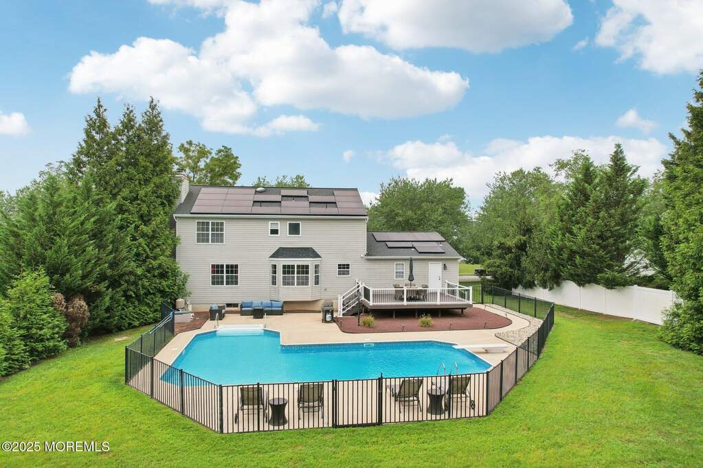 4 Bedroom Single Family Home/House's Image 37