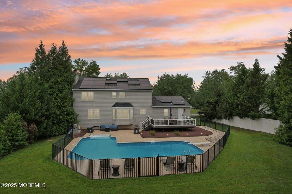 4 Bedroom Single Family Home/House's Image 47