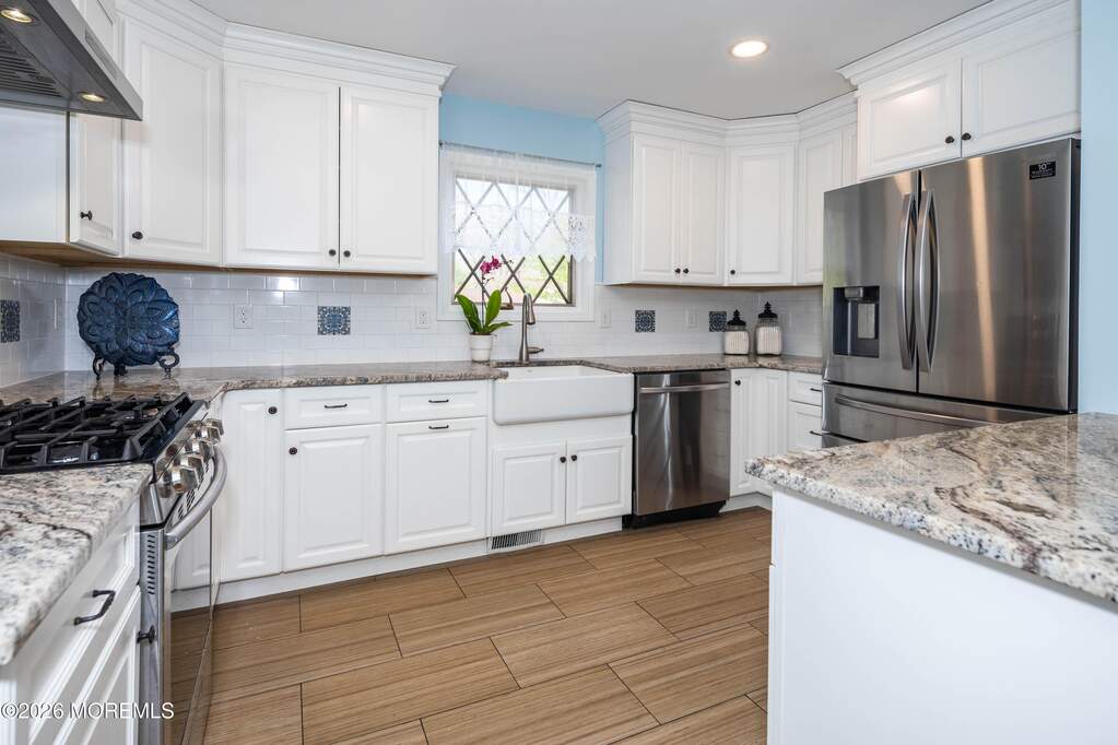 4 Bedroom Single Family Home/House's Image 11