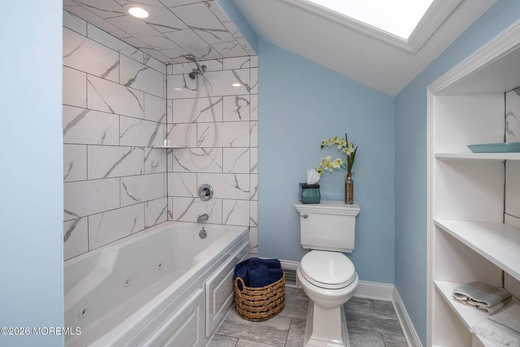 4 Bedroom Single Family Home/House's Image 21