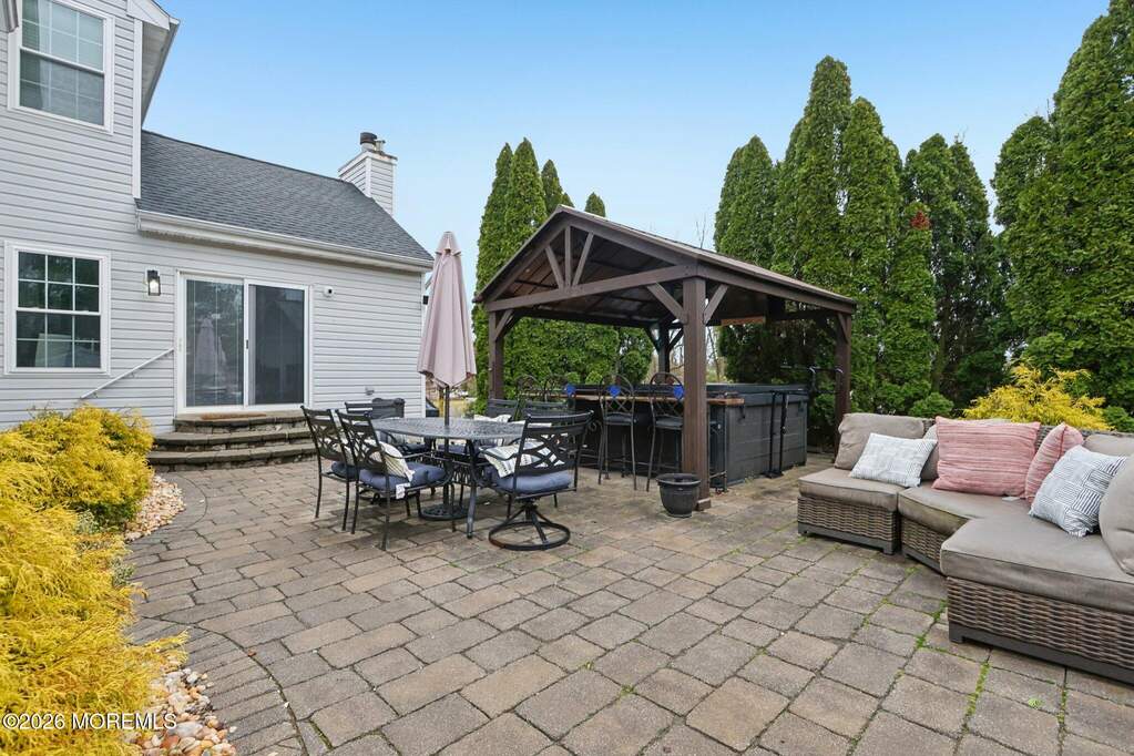 4 Bedroom Single Family Home/House's Image 43