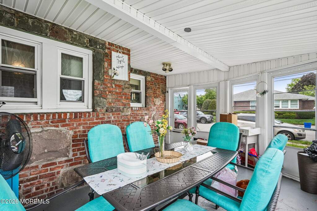 3 Bedroom Multi Unit's Image 8