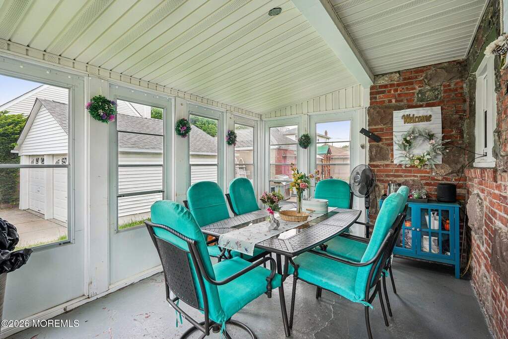 3 Bedroom Multi Unit's Image 9