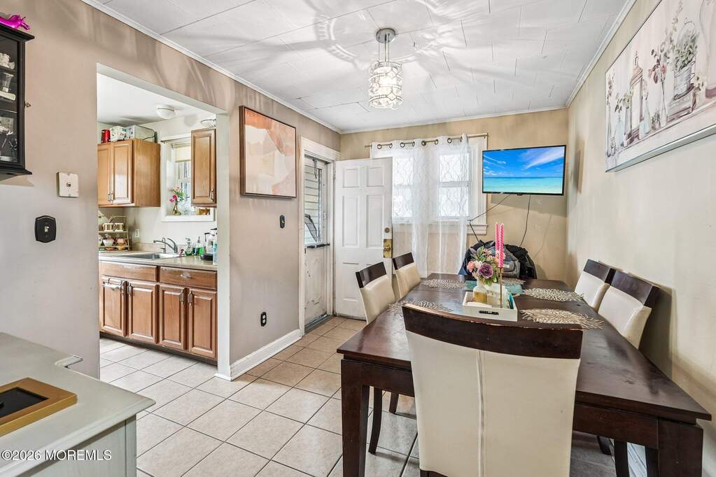 3 Bedroom Multi Unit's Image 10