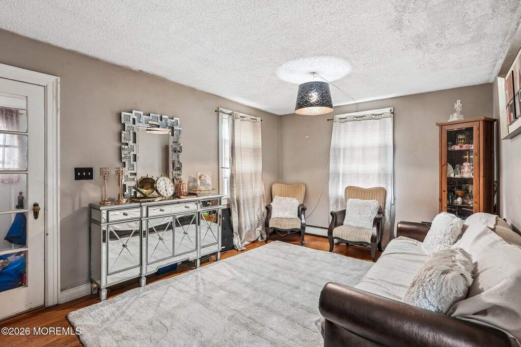 3 Bedroom Multi Unit's Image 15