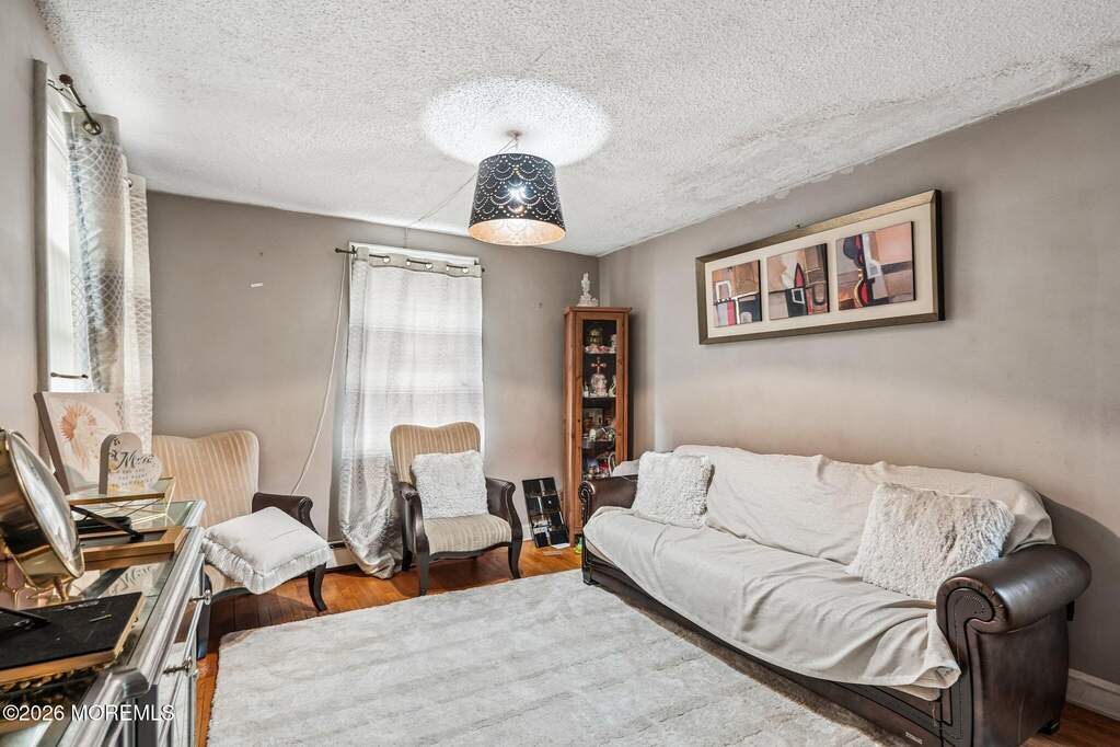 3 Bedroom Multi Unit's Image 17