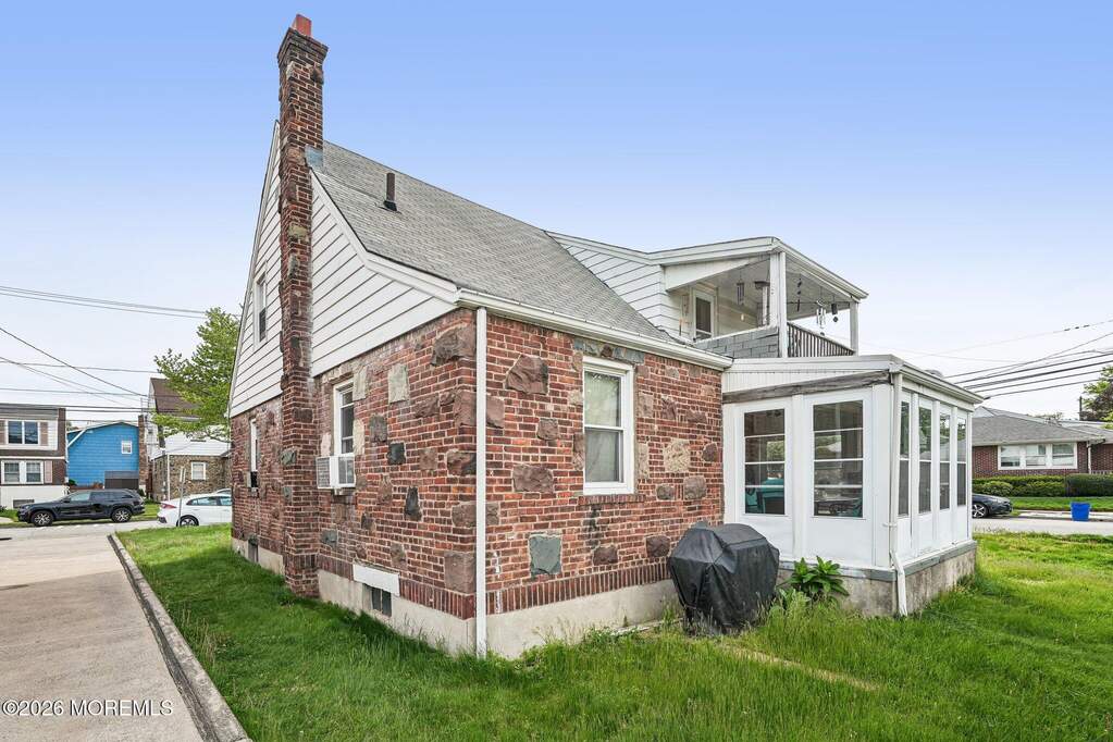 3 Bedroom Multi Unit's Image 6