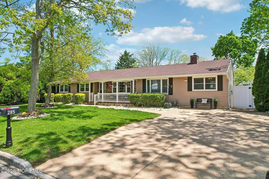 Meticulously maintained 3 Bedroom Ranch