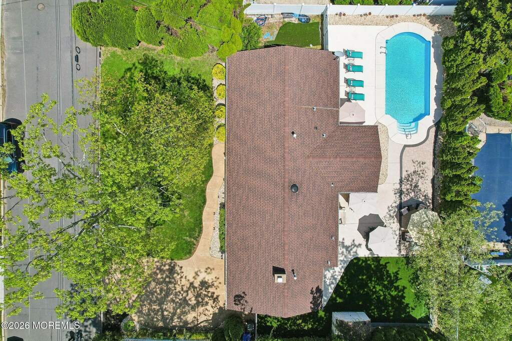 3 Bedroom Single Family Home/House's Image 40