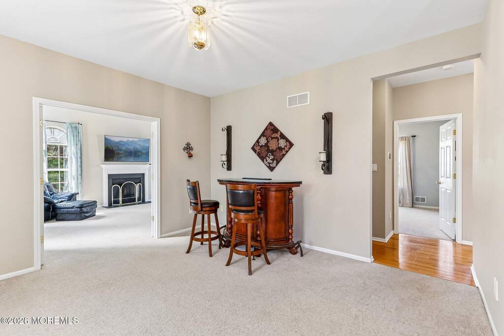 5 Bedroom Single Family Home/House's Image 18