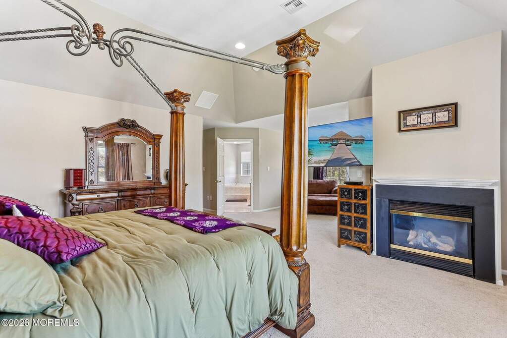 5 Bedroom Single Family Home/House's Image 30