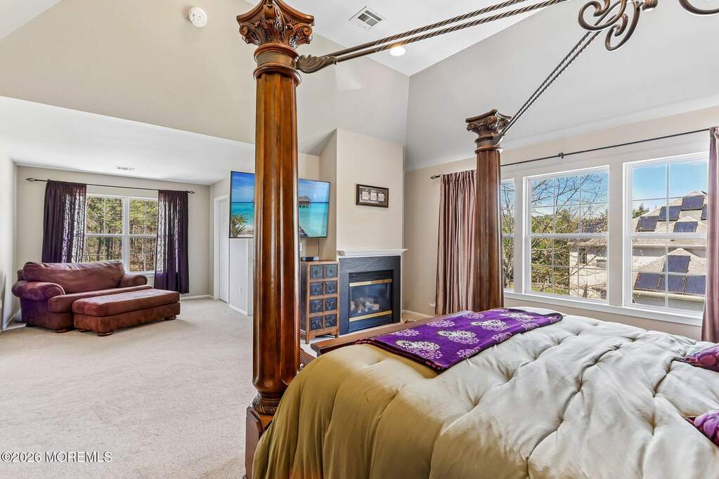 5 Bedroom Single Family Home/House's Image 31