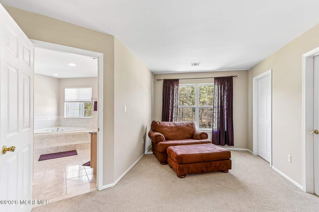 5 Bedroom Single Family Home/House's Image 32