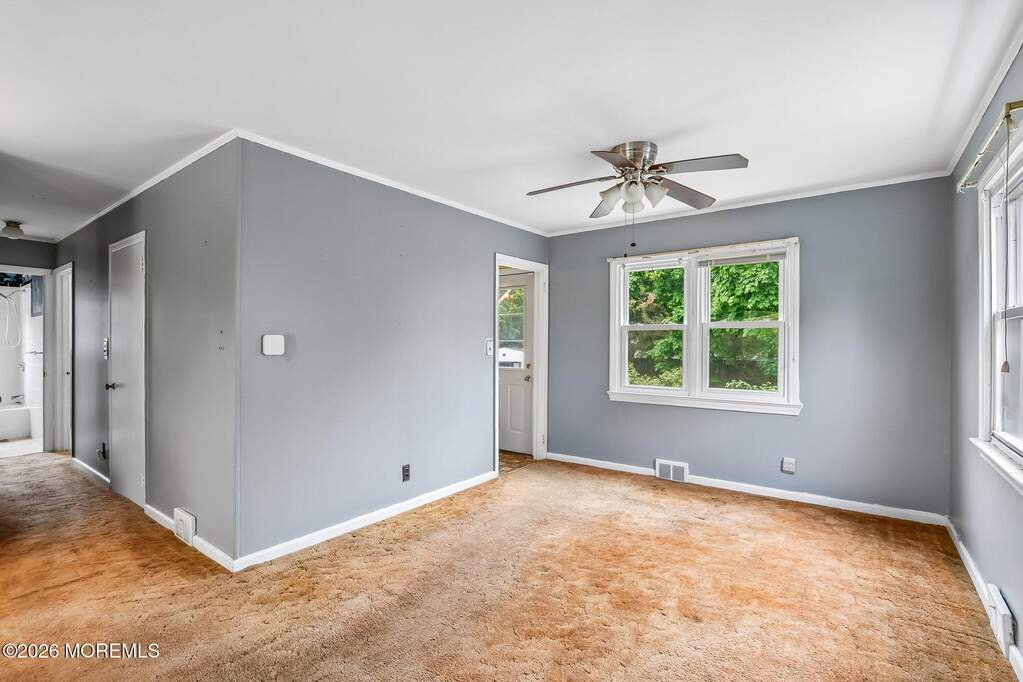3 Bedroom Single Family Home/House's Image 9