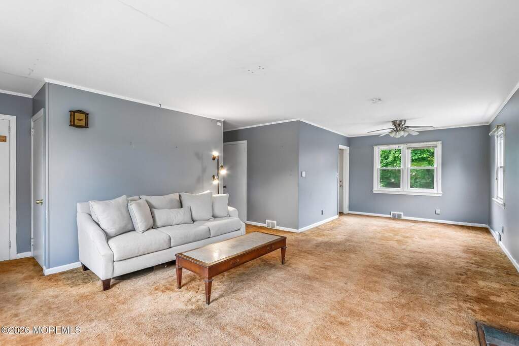 3 Bedroom Single Family Home/House's Image 3