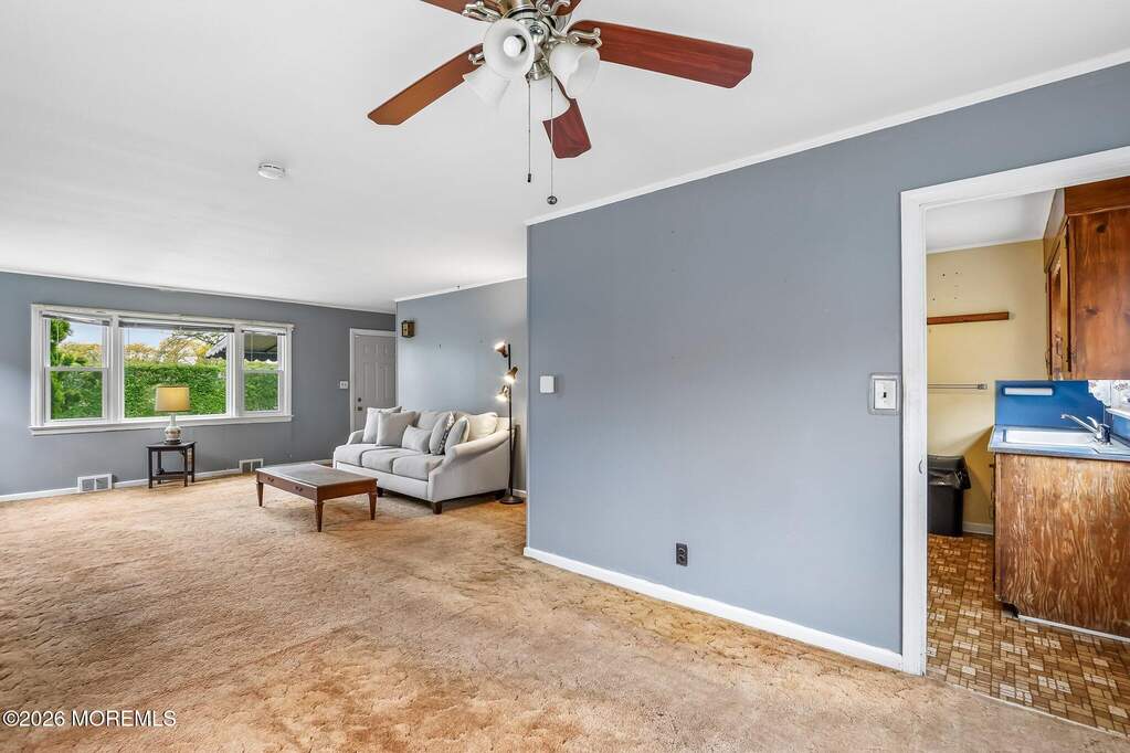 3 Bedroom Single Family Home/House's Image 6