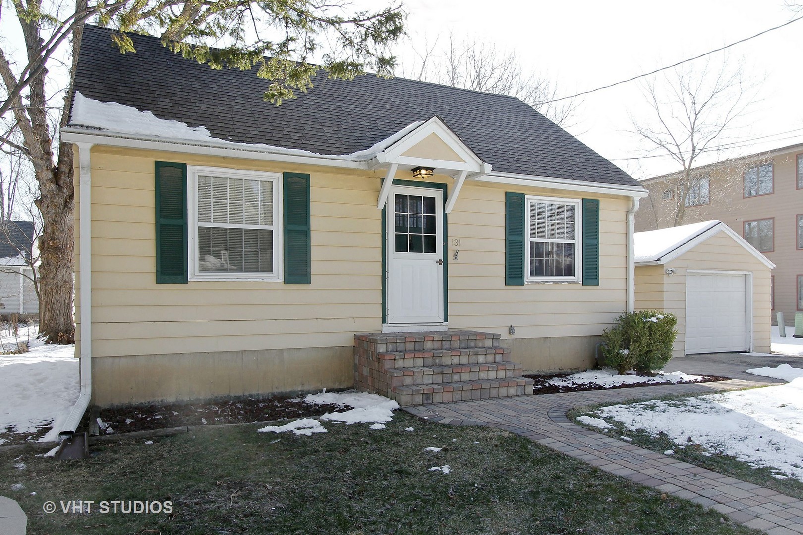 131 N Lake Street, Grayslake, IL 60030 MLS 9568885 properties