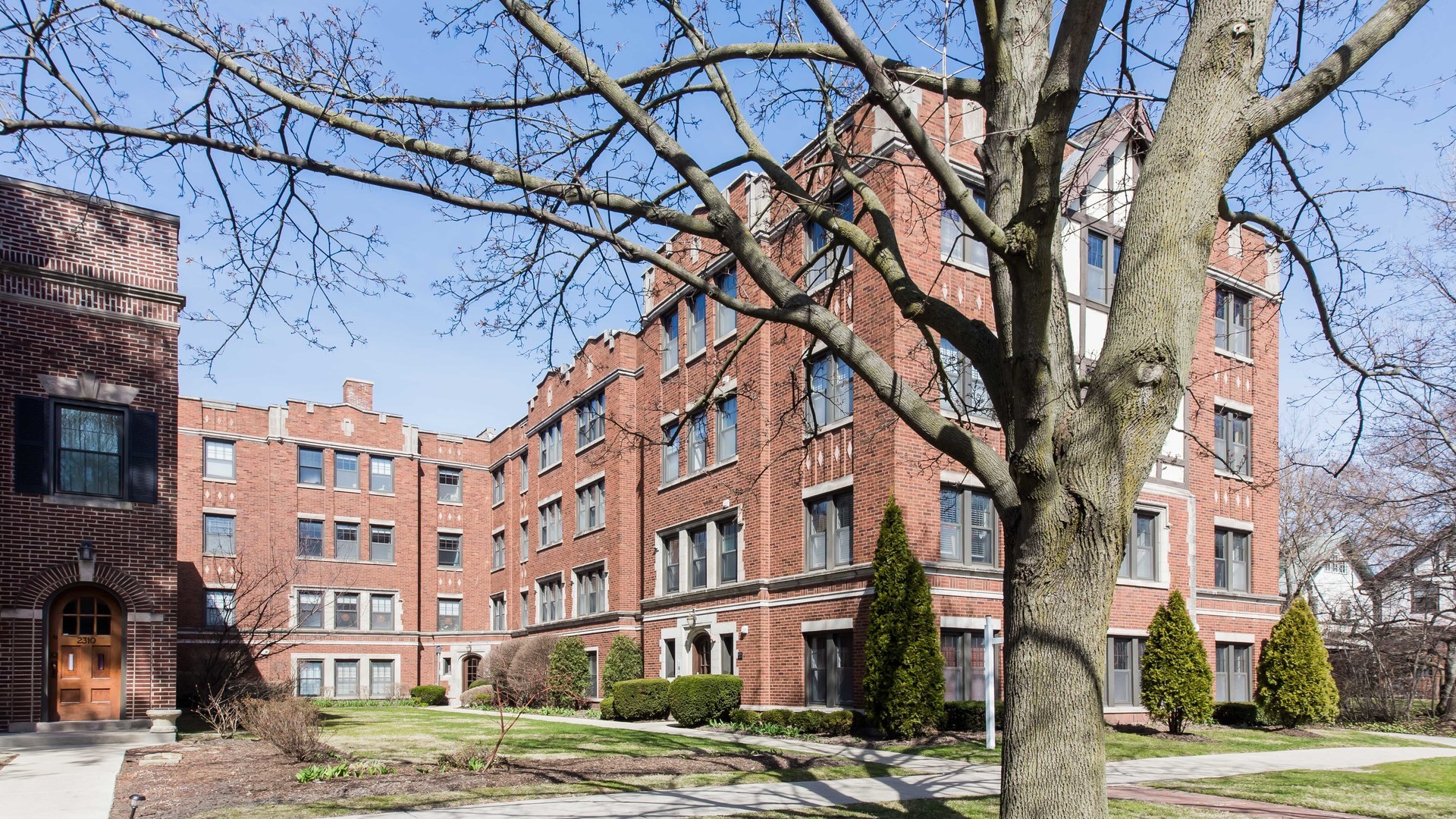 2314 Sherman Avenue 2E Evanston, Illinois 60201 MLS 9931131