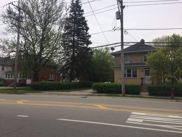 898 Deerfield Road
