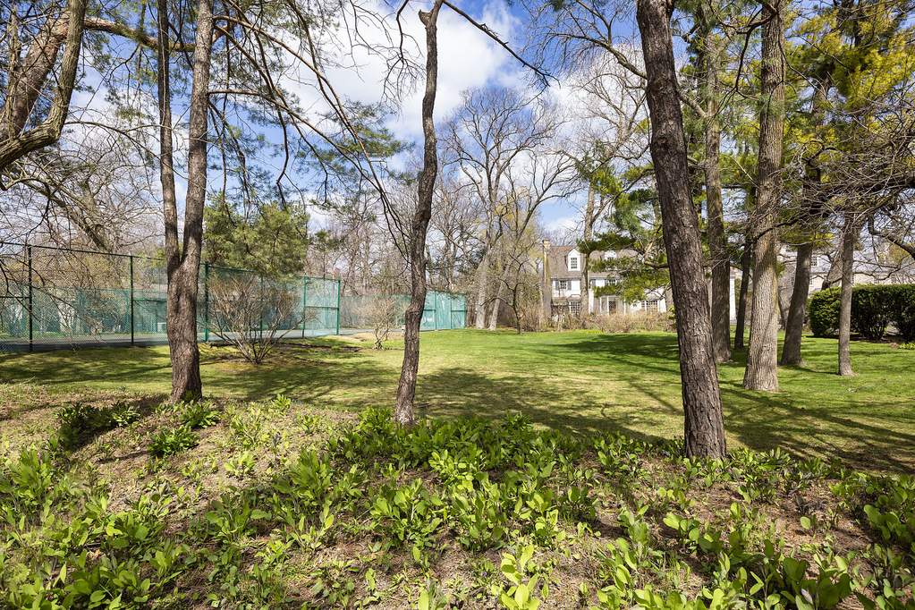 877 Tower Road