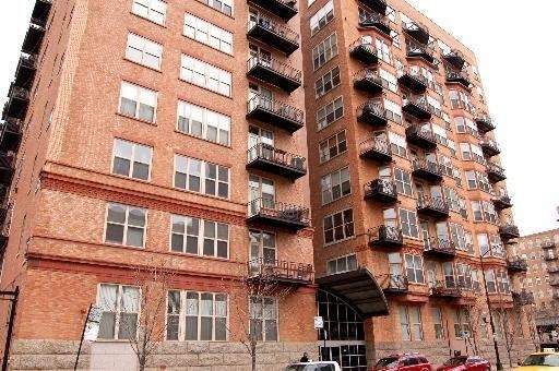 500 S Clinton Street #211