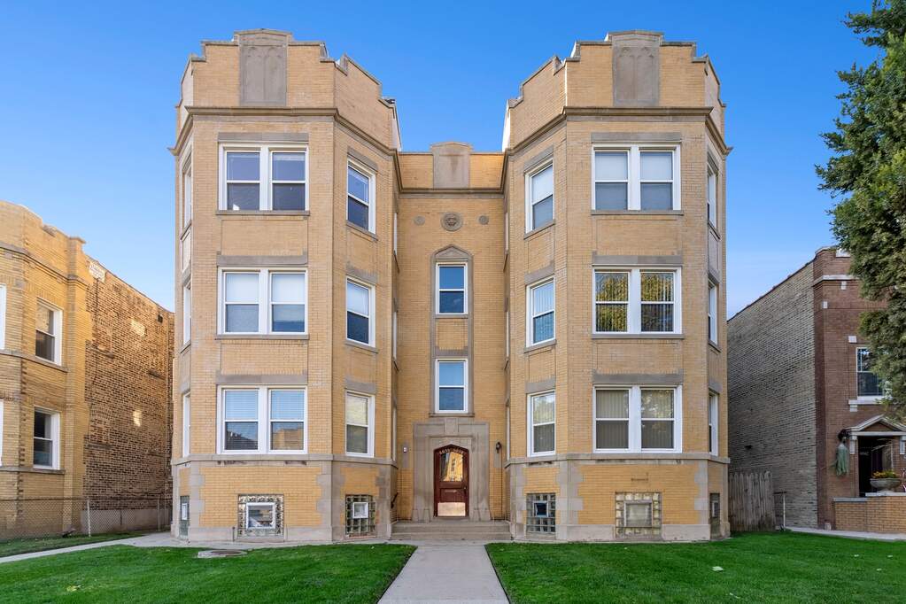 6030 N Oakley Avenue, Chicago, IL 60659 | MLS# 11210824 | @properties  Chicagoland