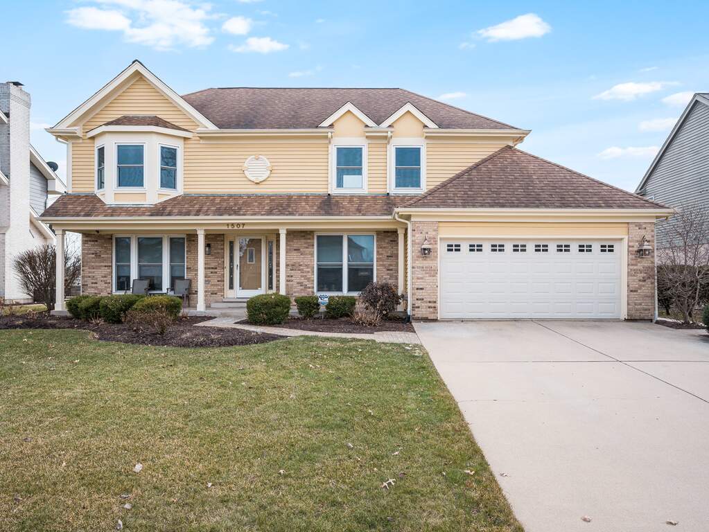 8117 Oakley Drive, Darien, IL 60561 | MLS# 10939549 | @properties  Chicagoland