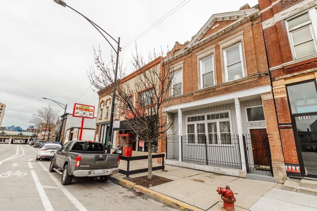 1639 S Blue Island Avenue, Chicago, IL 60608 | MLS# 11727946 | @properties  Chicagoland