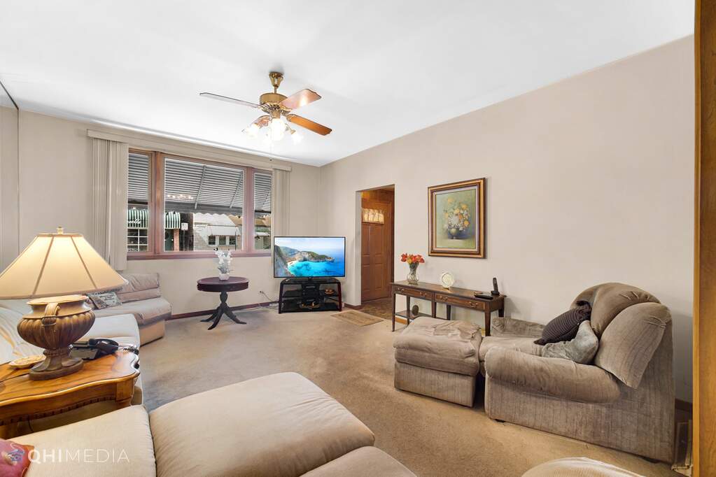 2409 S Oakley Avenue #202, Chicago, IL 60608 | MLS# 11724692 | @properties  Chicagoland