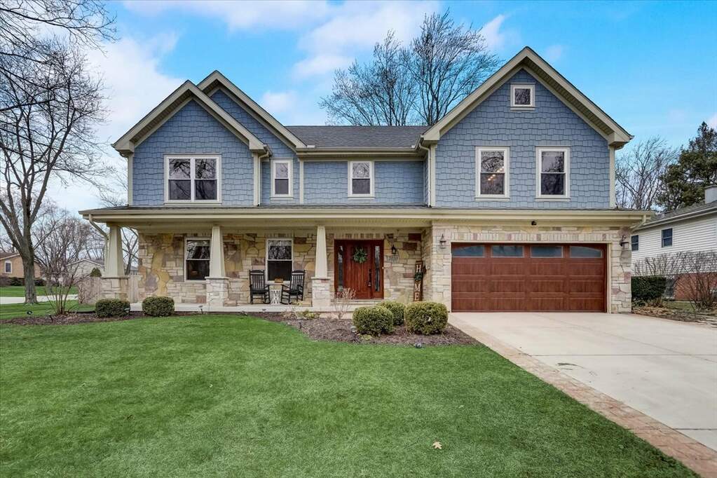 8117 Oakley Drive, Darien, IL 60561 | MLS# 10939549 | @properties  Chicagoland