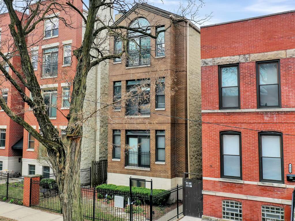 1550 N Oakley Boulevard #2-3, Chicago, IL 60622 | MLS# 11726449 |  @properties Chicagoland