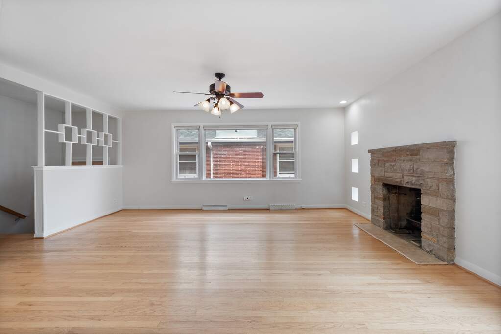 6308 N Whipple Street, Chicago, IL 60659 MLS 11850497 properties