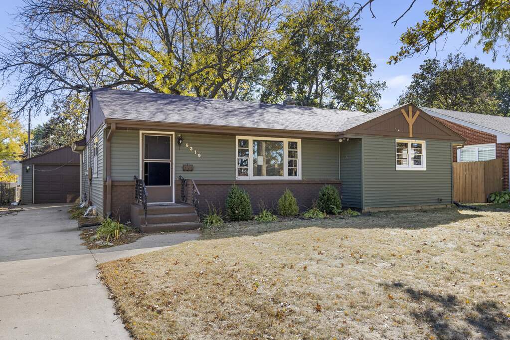 6319 Park Ridge Road photo