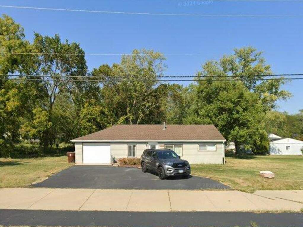 2675 E Lincoln Highway