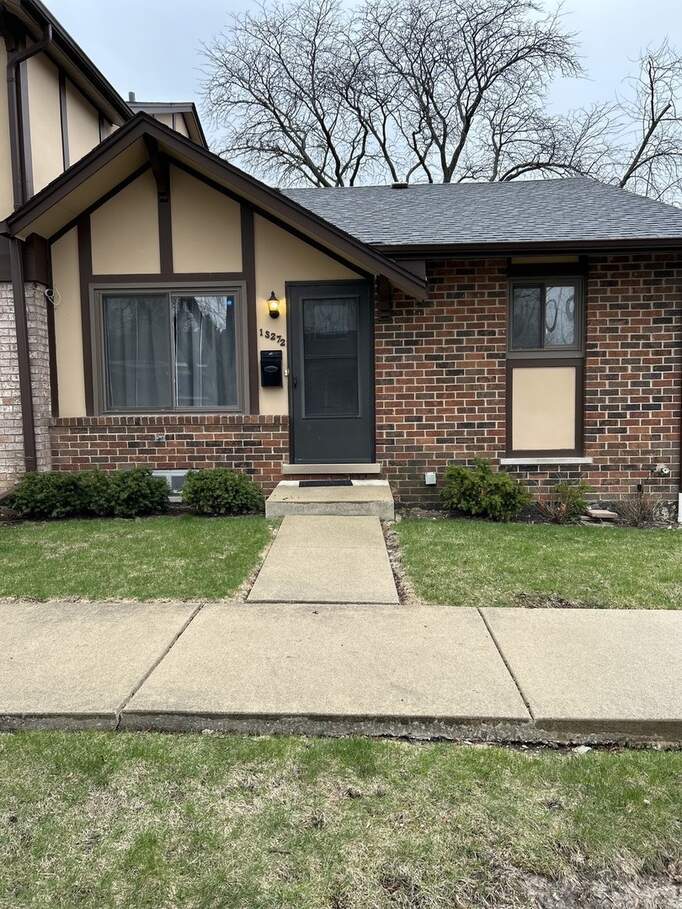 1S272 Stratford Lane photo