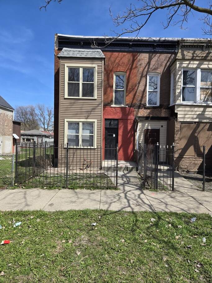 449 N Harding Avenue photo
