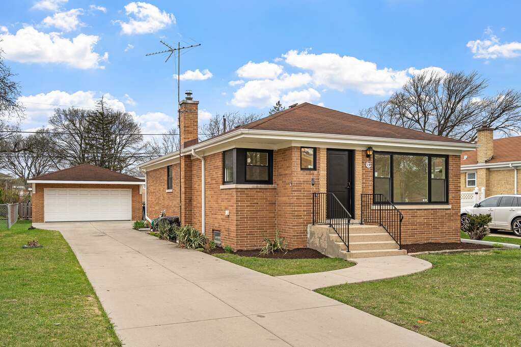 1136 Homestead Road photo