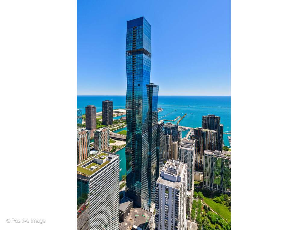 363 E Wacker Drive #1903 photo