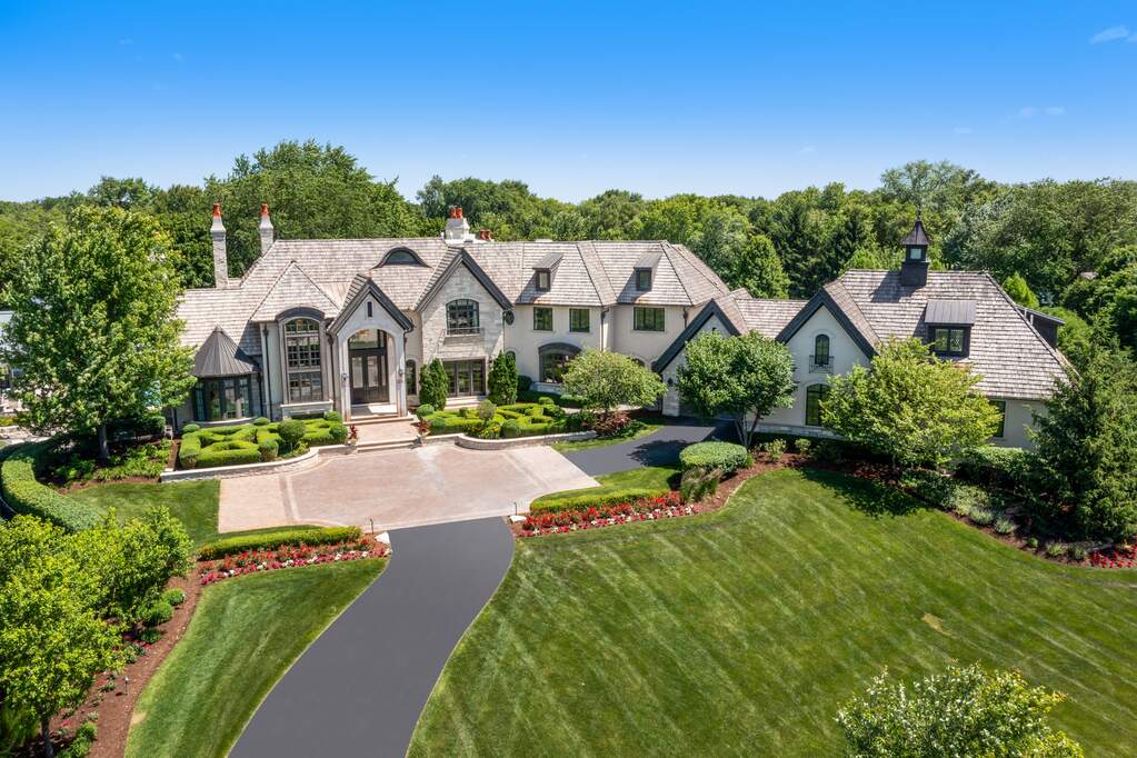 28W660 Perkins Court, Naperville, IL, United States of America