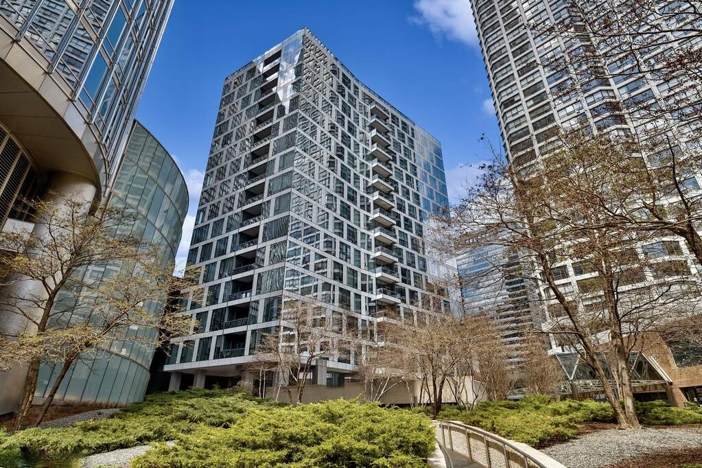 403 N Wabash Avenue #12B photo