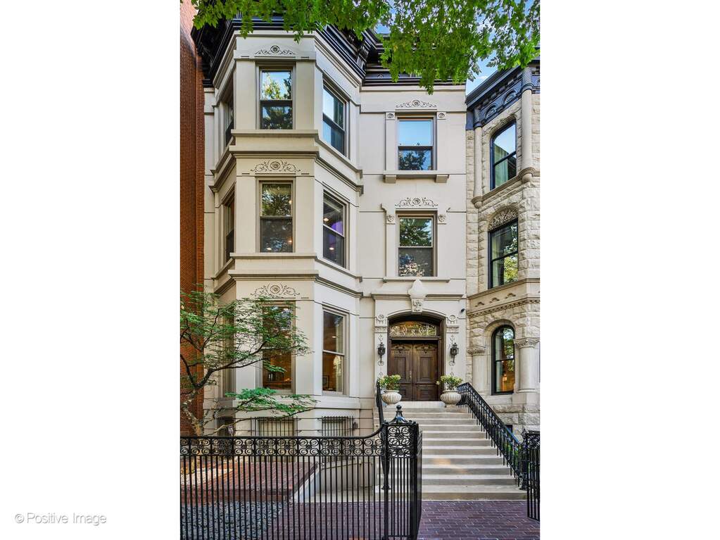 1434 N Dearborn Street photo