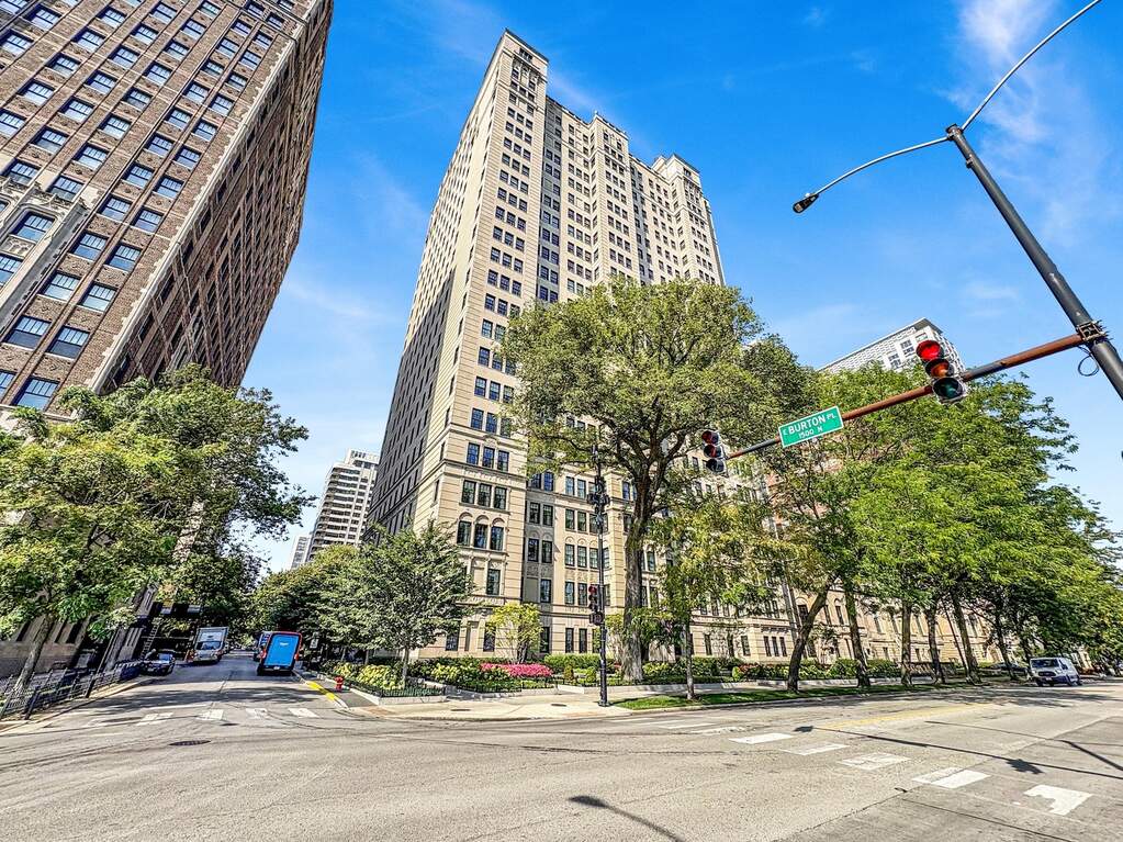 1500 N Lake Shore Drive #23C photo