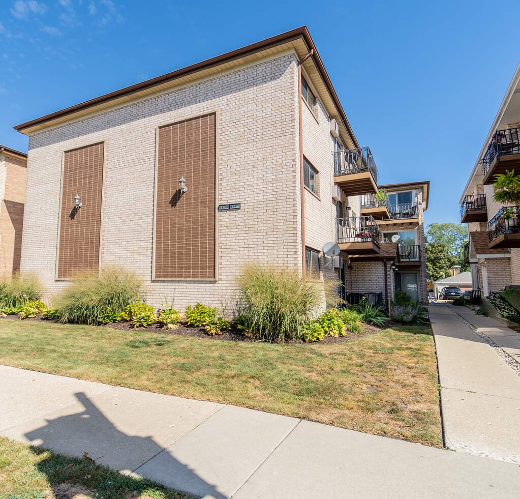 7310 N Harlem #203, Chicago, IL 60648 | MLS# 5195964 | @properties Chicago  Area